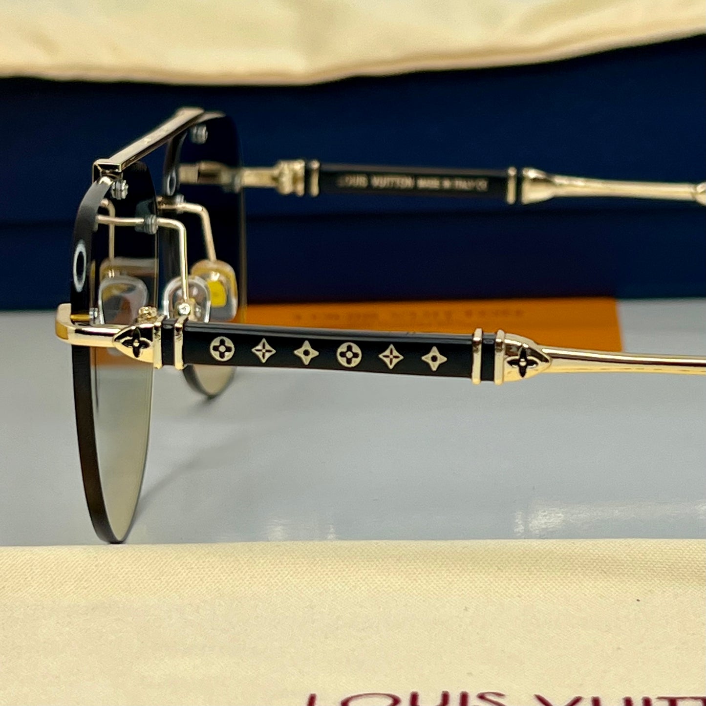 Lunettes LV Shadow line Bleu ciel