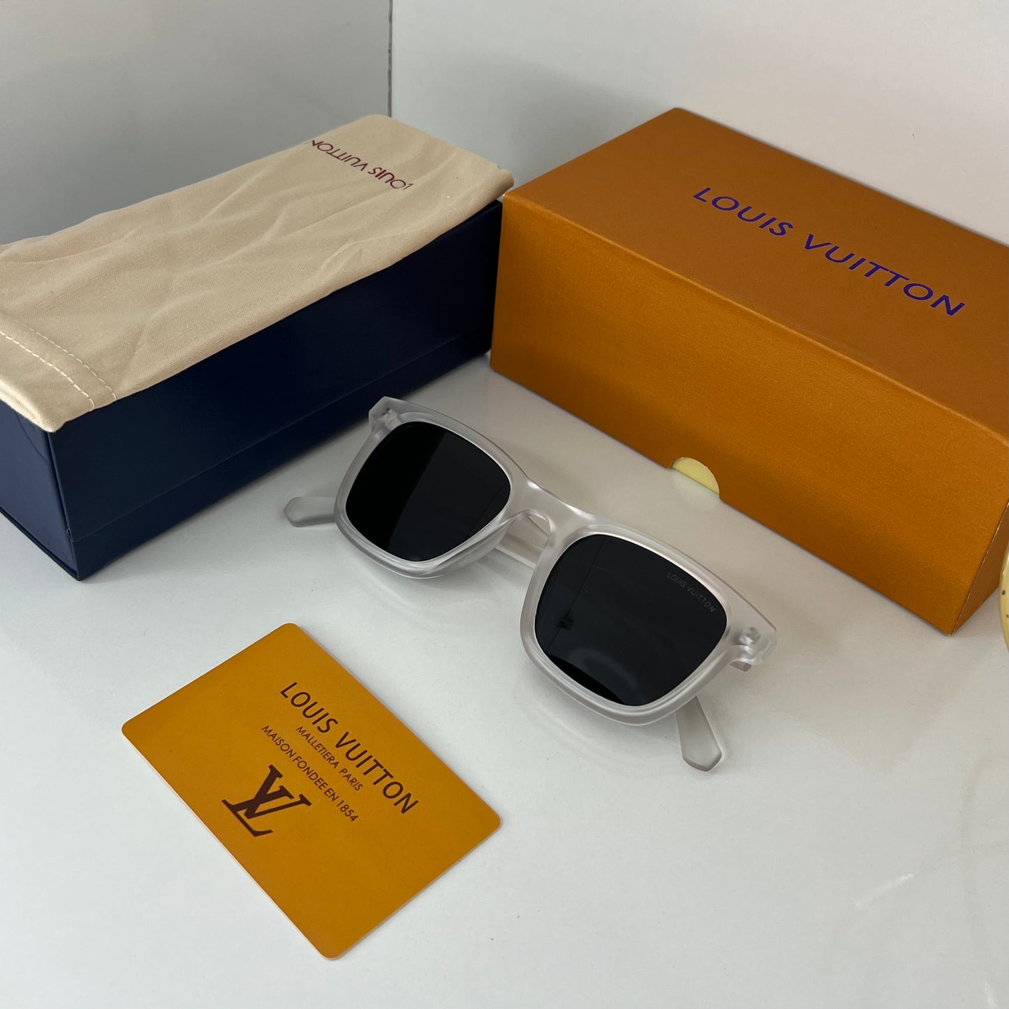 Lunettes LV Crystal Black