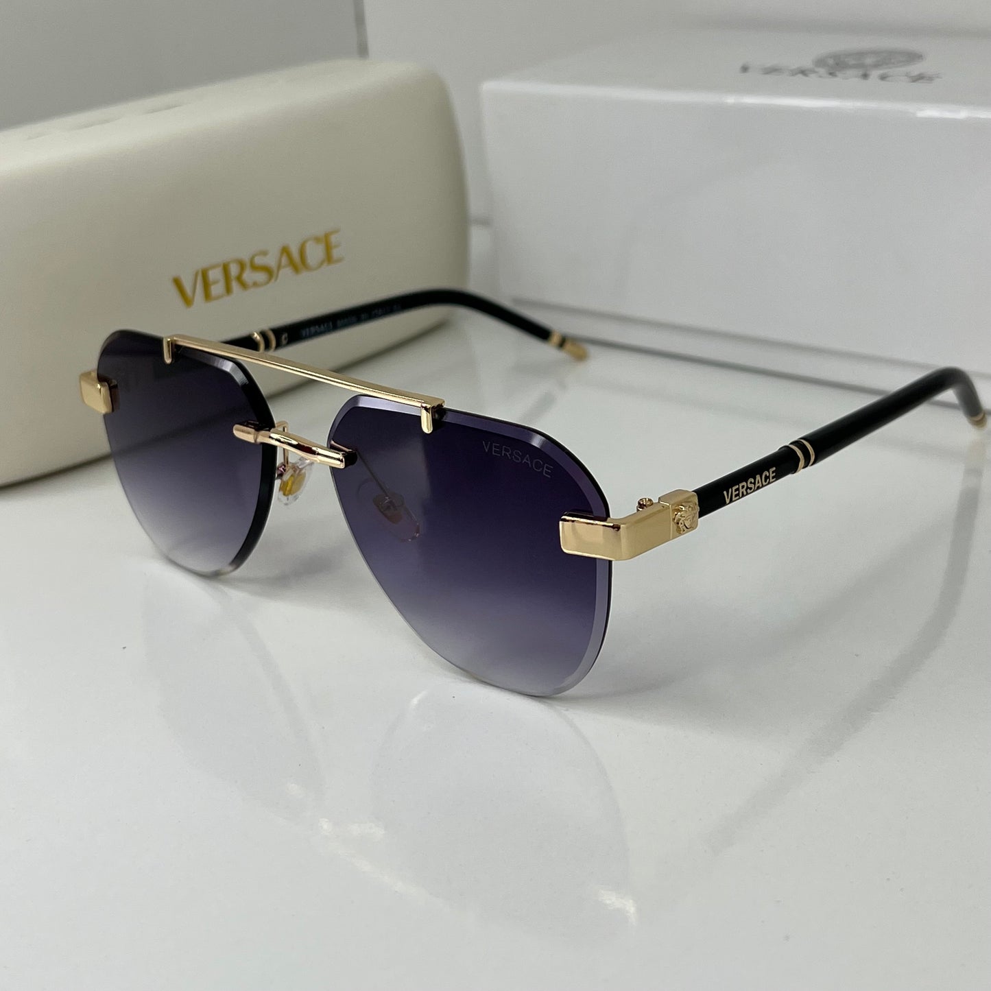 Versace Shadow line violet