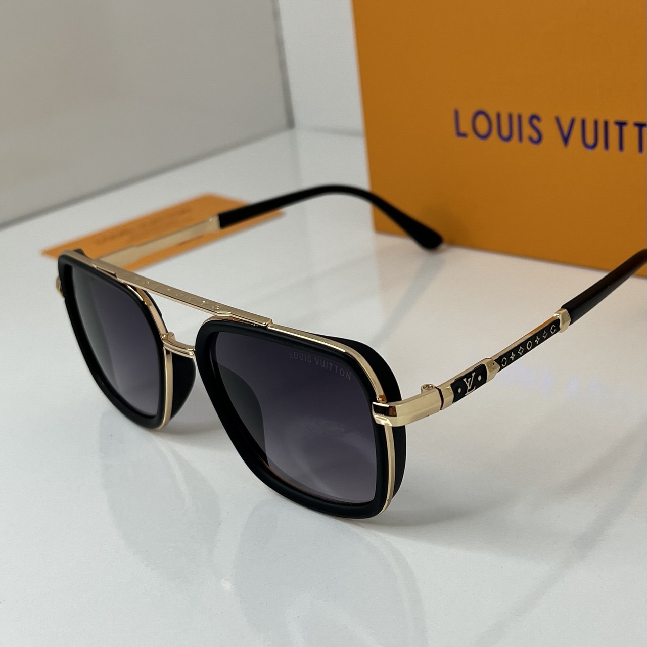 Lunettes LV Noir/Gold