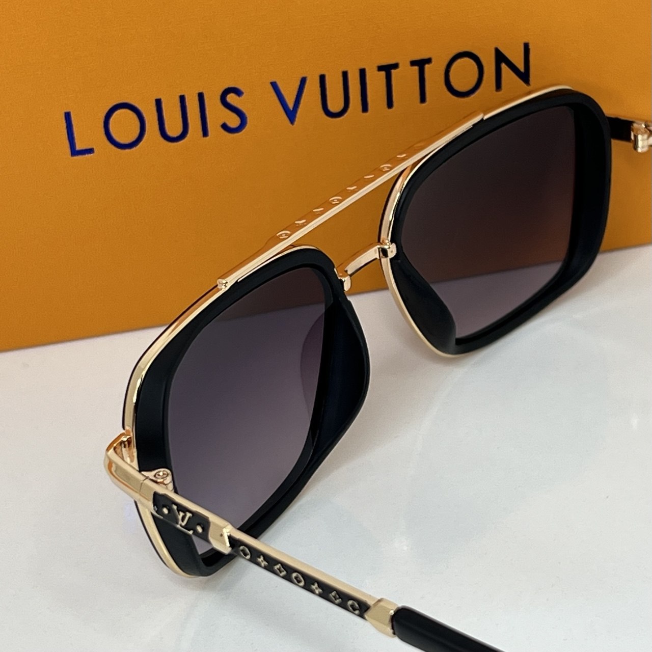 Lunettes LV Noir/Gold