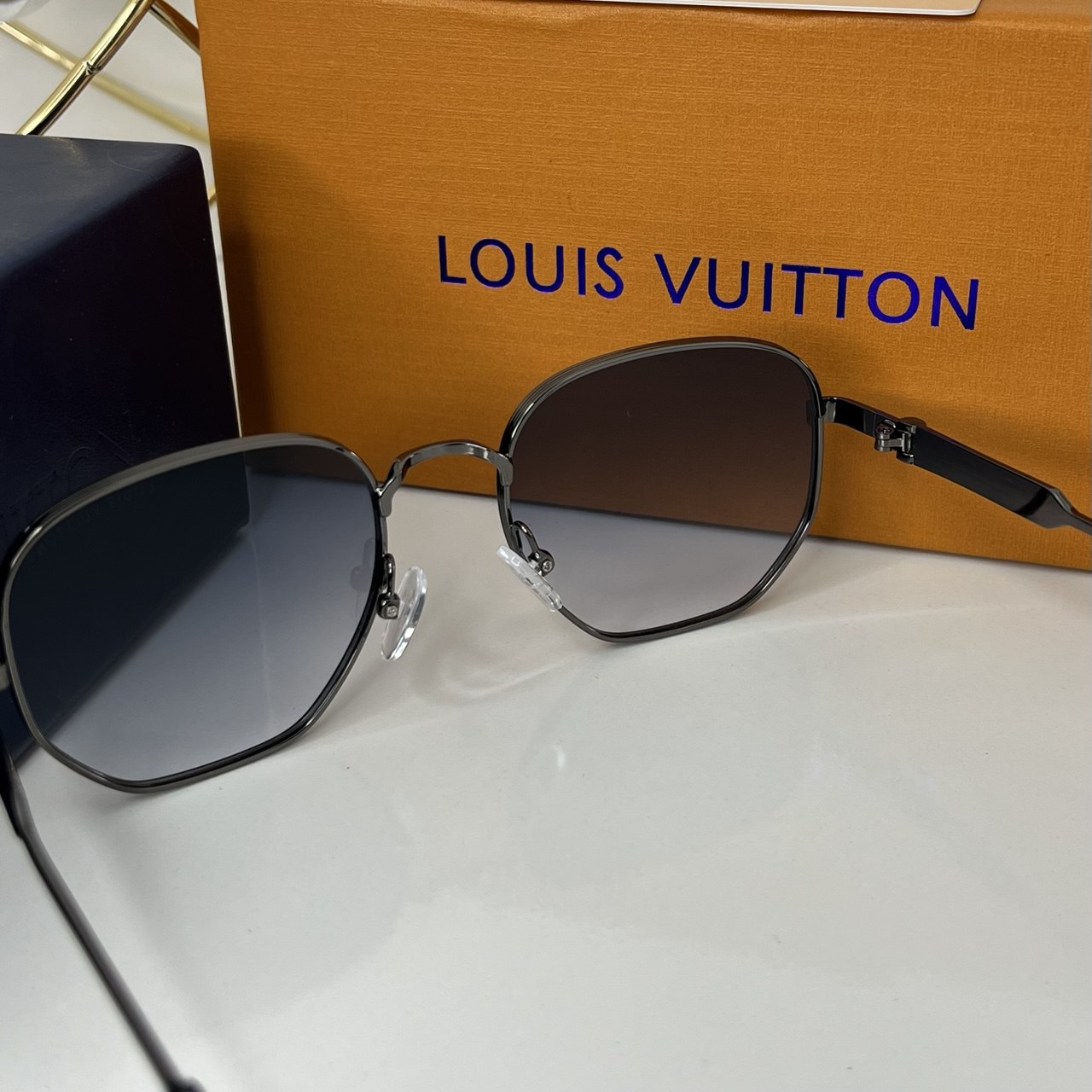 Lunettes LV Monaraque