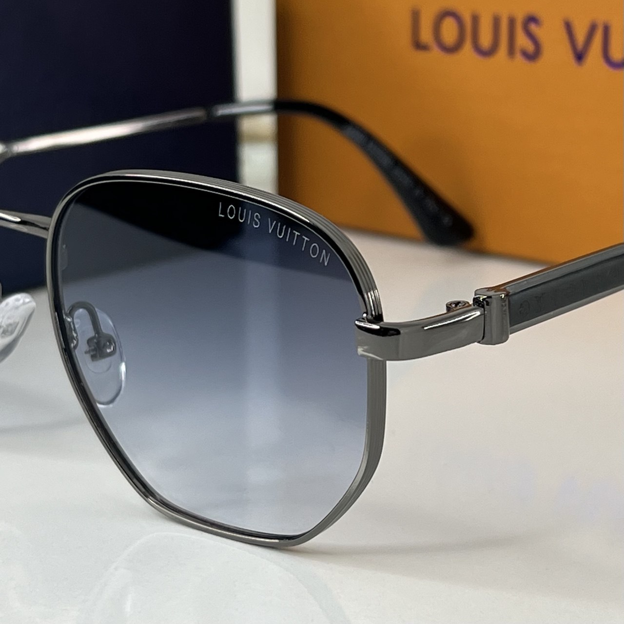 Lunettes LV Monaraque