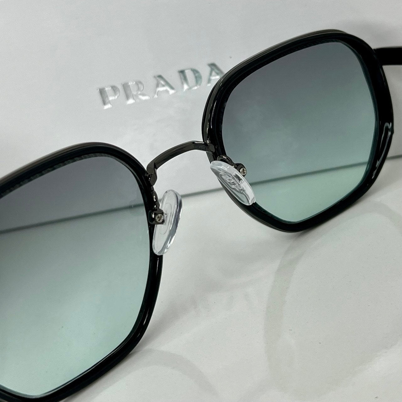 Lunettes Prada Nova