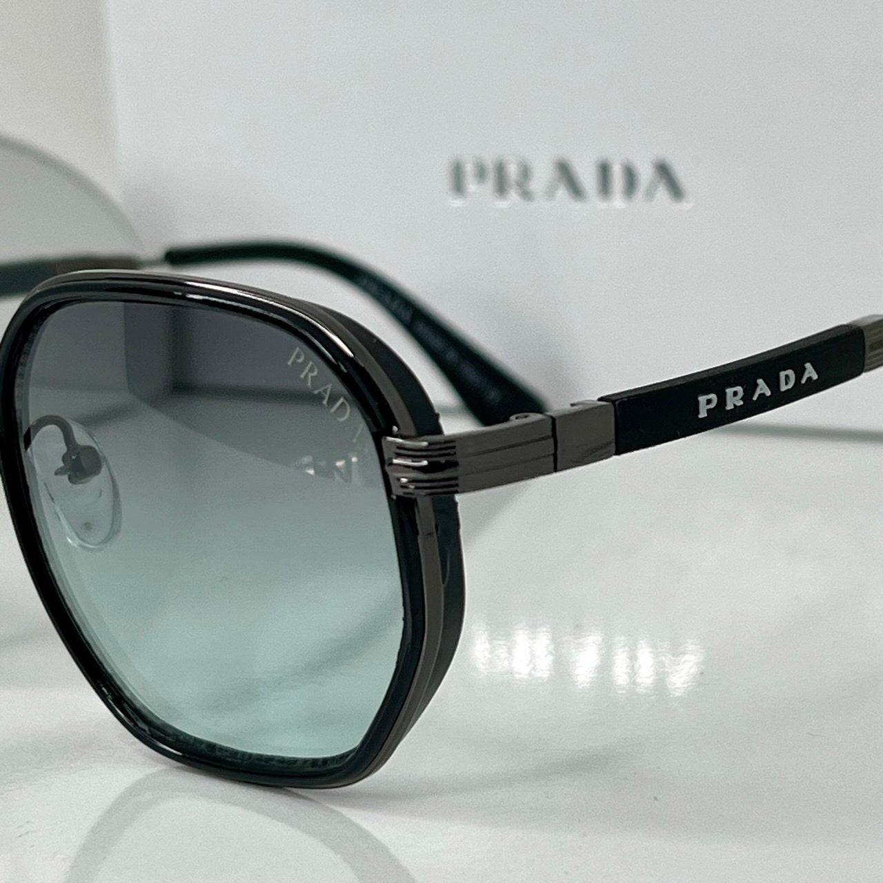 Lunettes Prada Nova