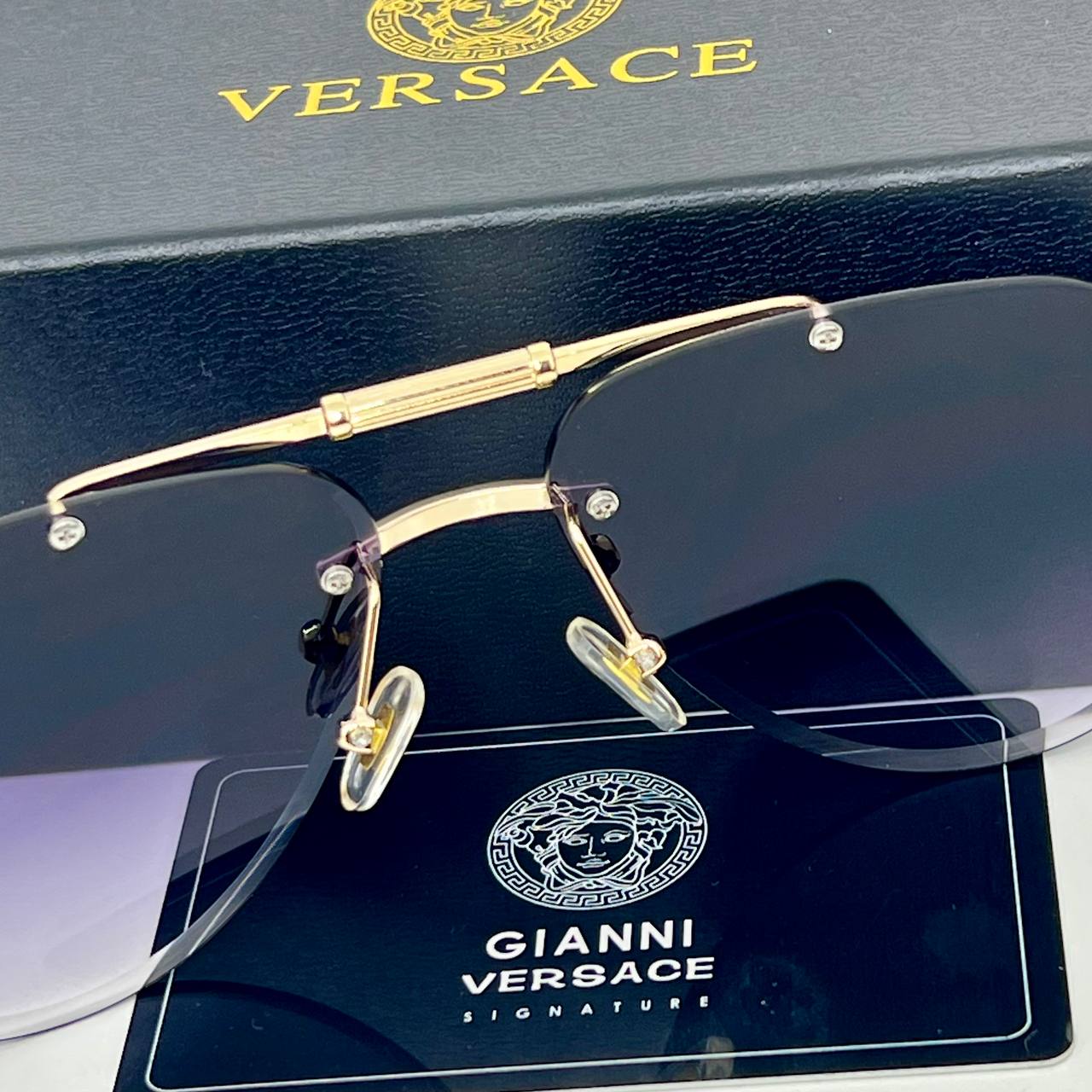 Versace Velmora Violet Urbain