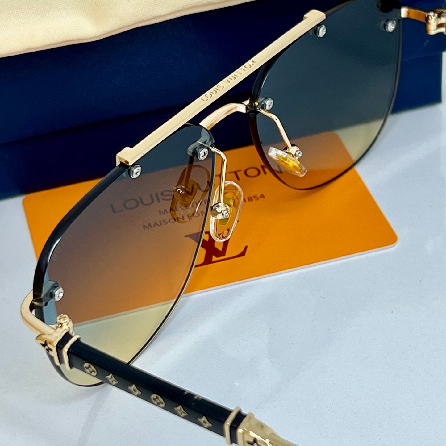 Lunettes LV Shadow line Bleu ciel