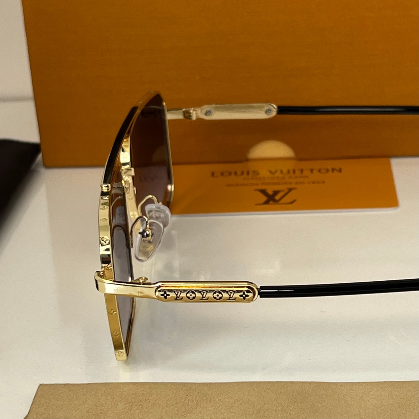 Lunettes LV Titanium Ombra Gold