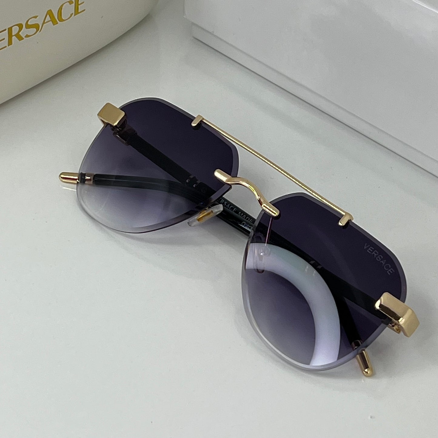 Versace Shadow line violet