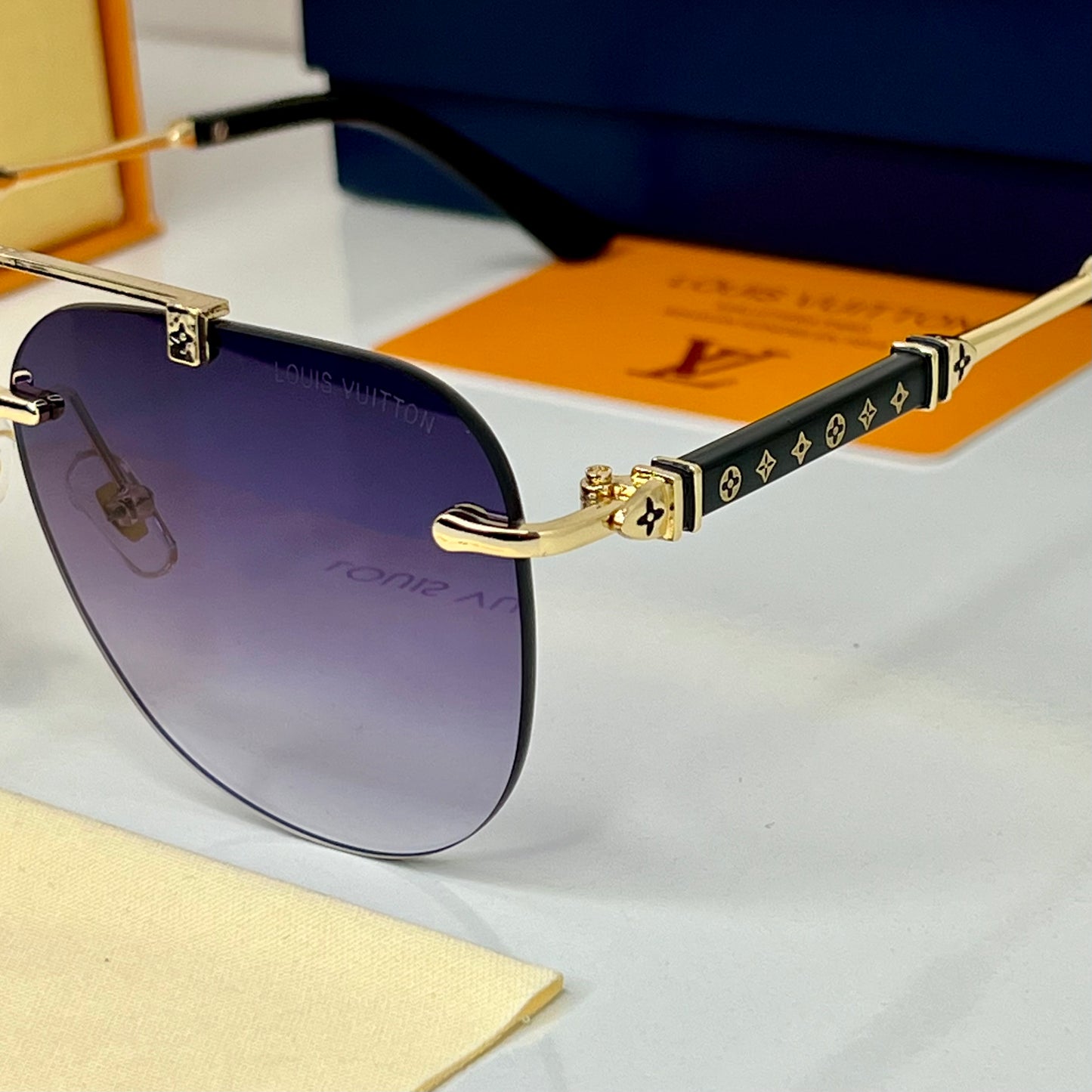 Lunettes LV Shadow line violet