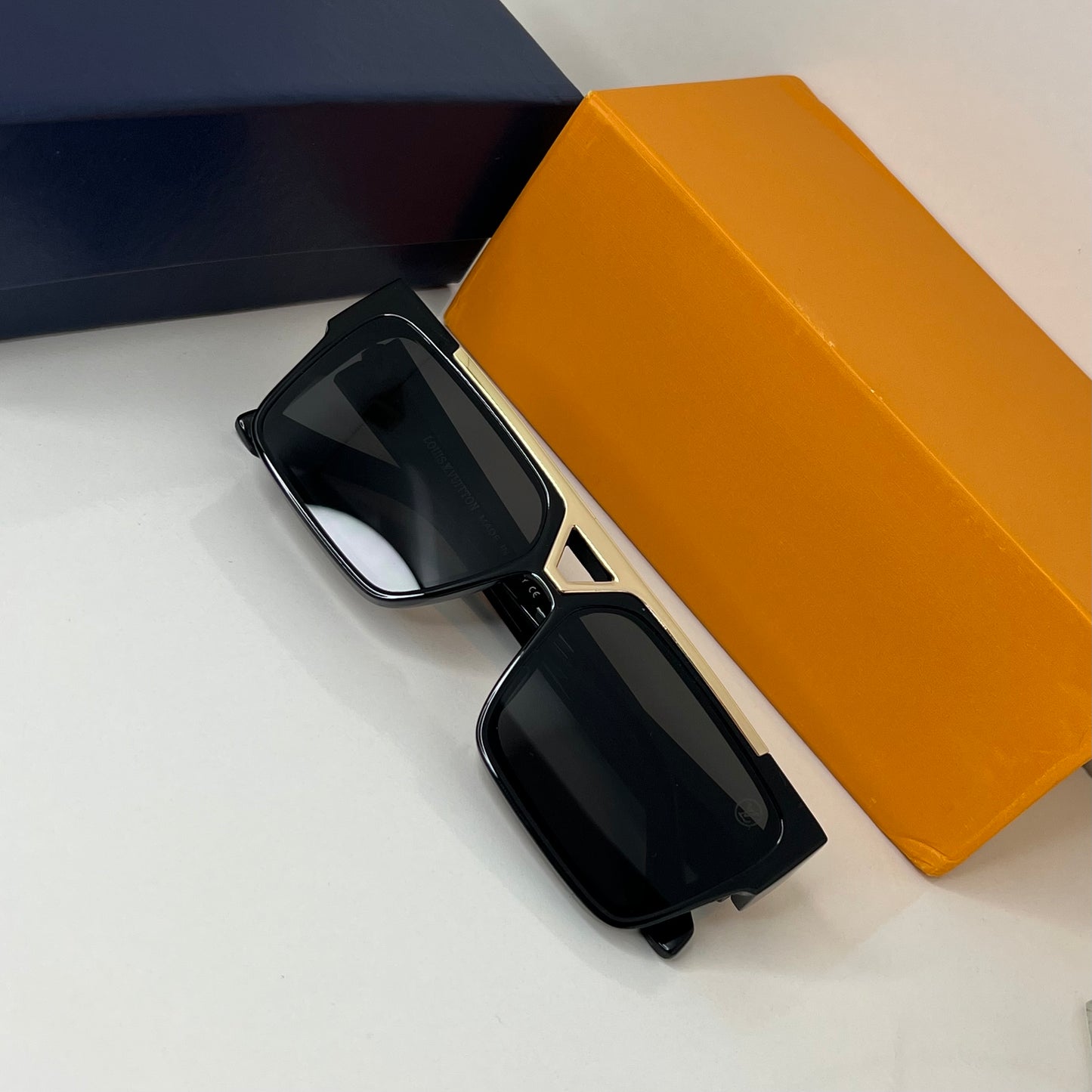 LV Noir Foncé HV-07