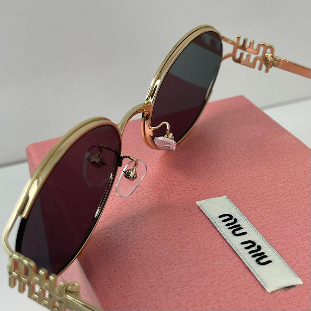 Mui Mui Chic Noir