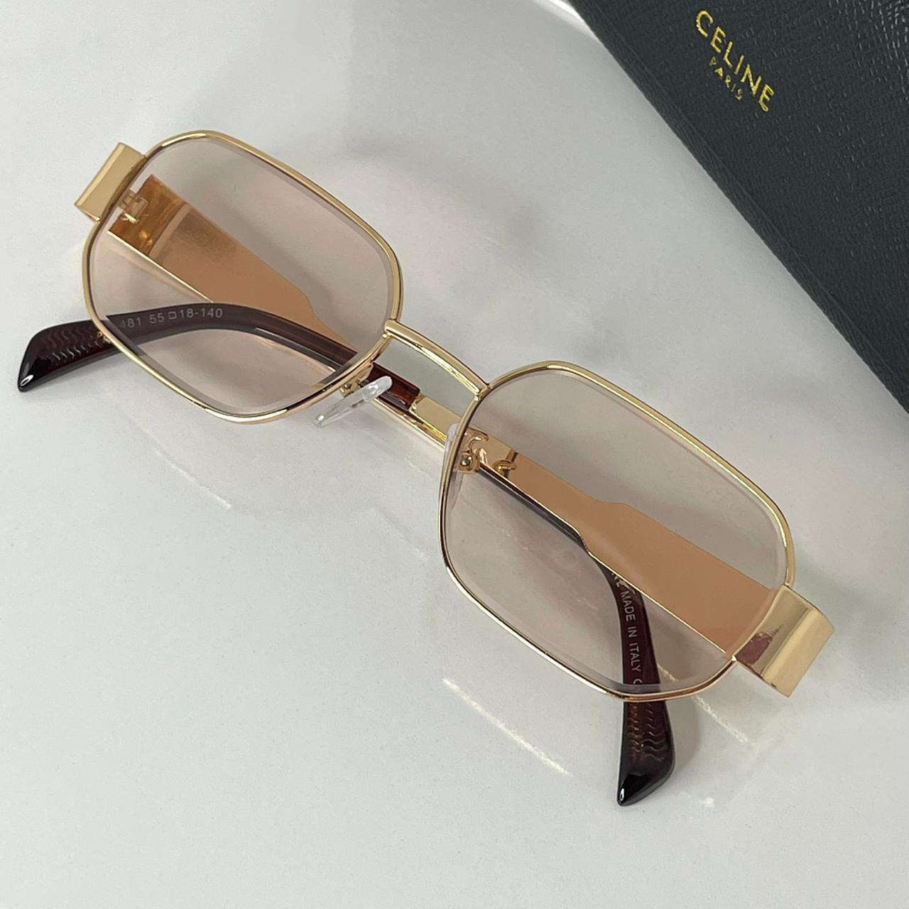 Céline Carré Pink