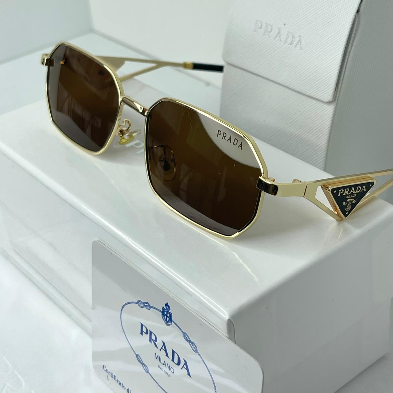 Lunettes Prada Marron