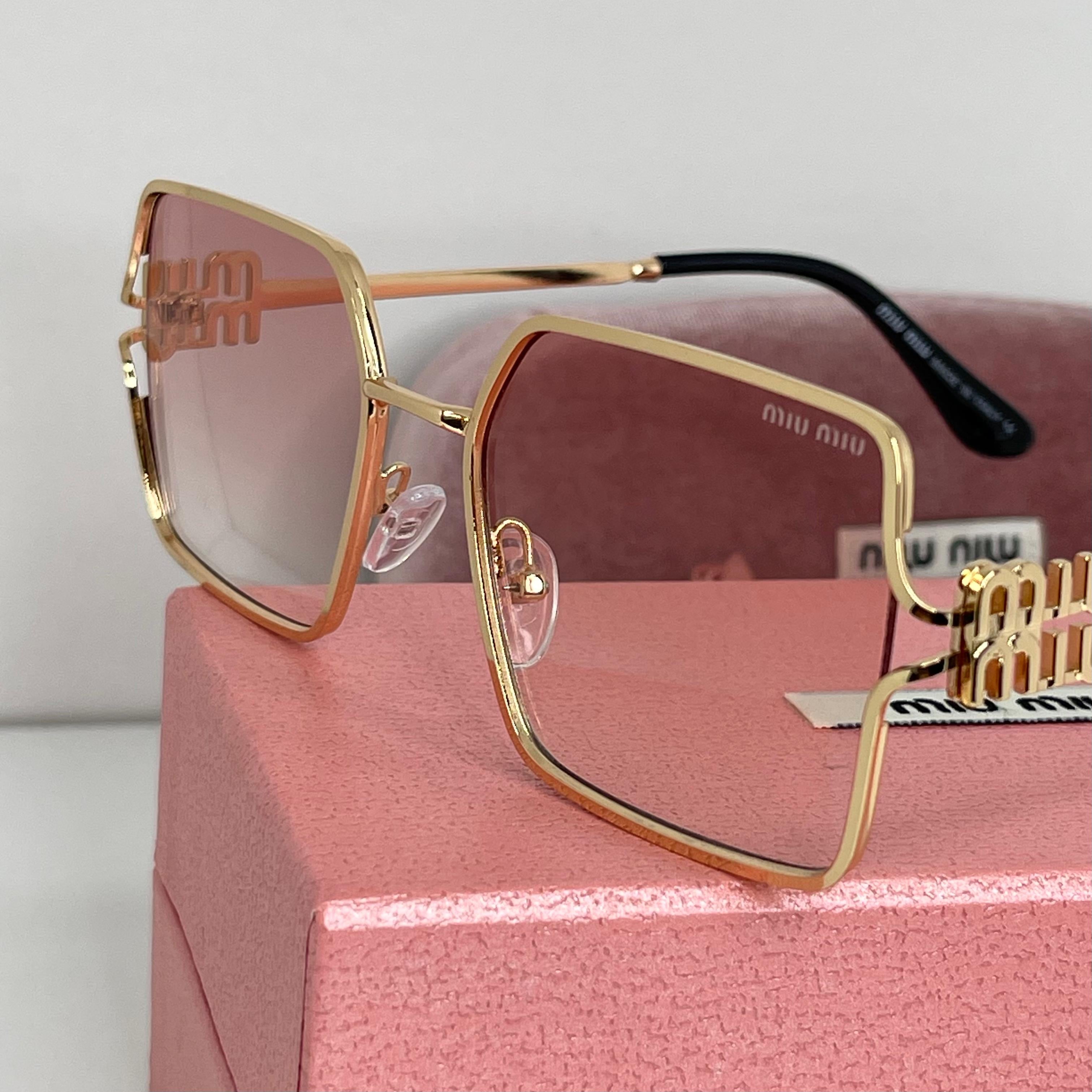 Lunettes Miu Miu Luxe Pink