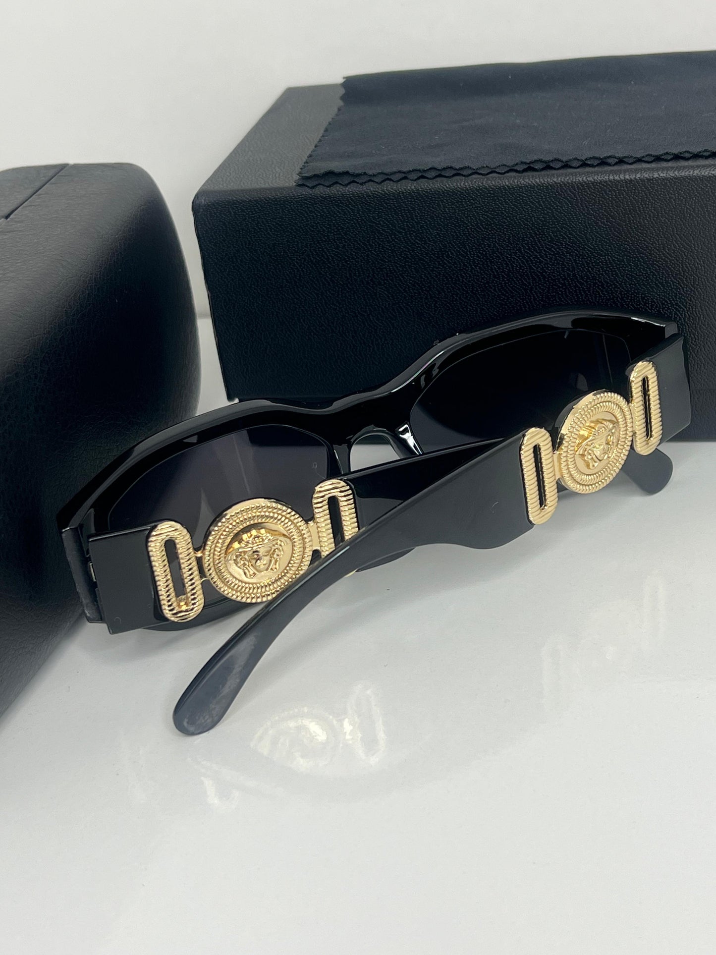 Noir Impérial HV-09