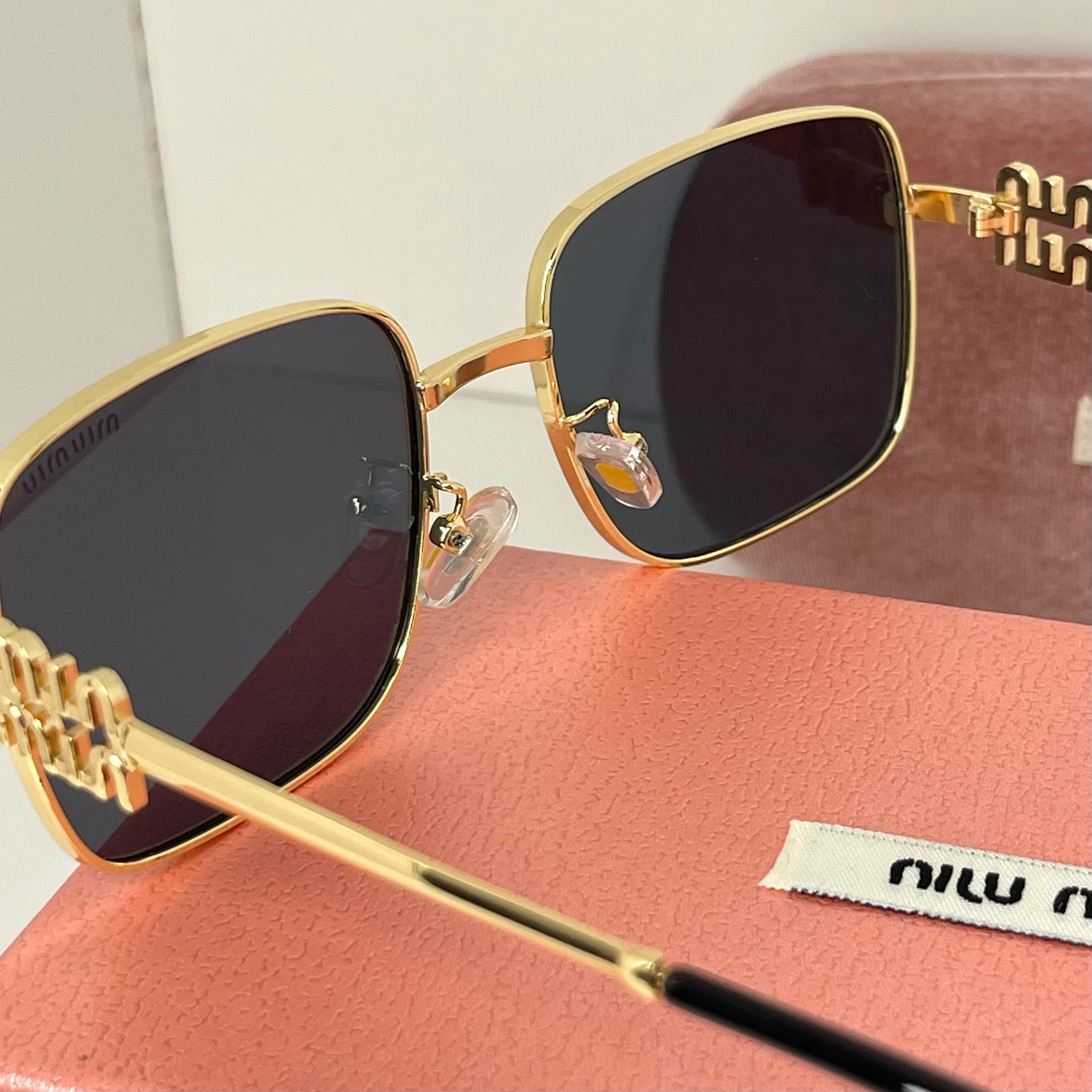 MIU MIU Bold Noir