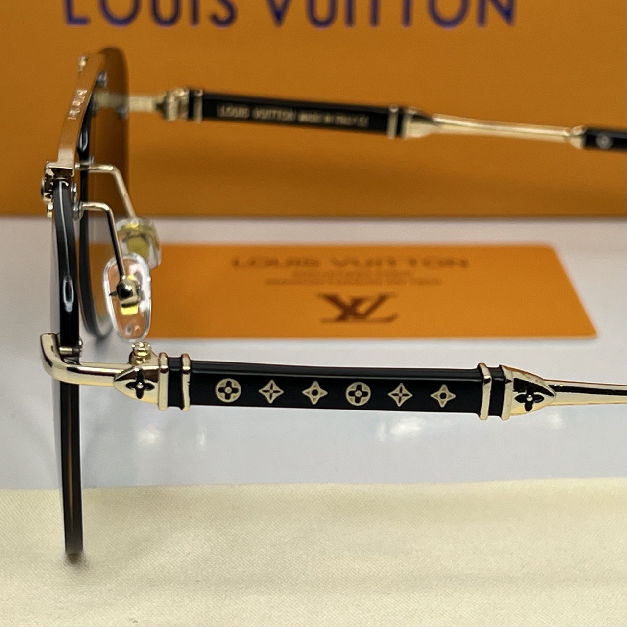 Lunettes LV Shadow Line Gold Olive