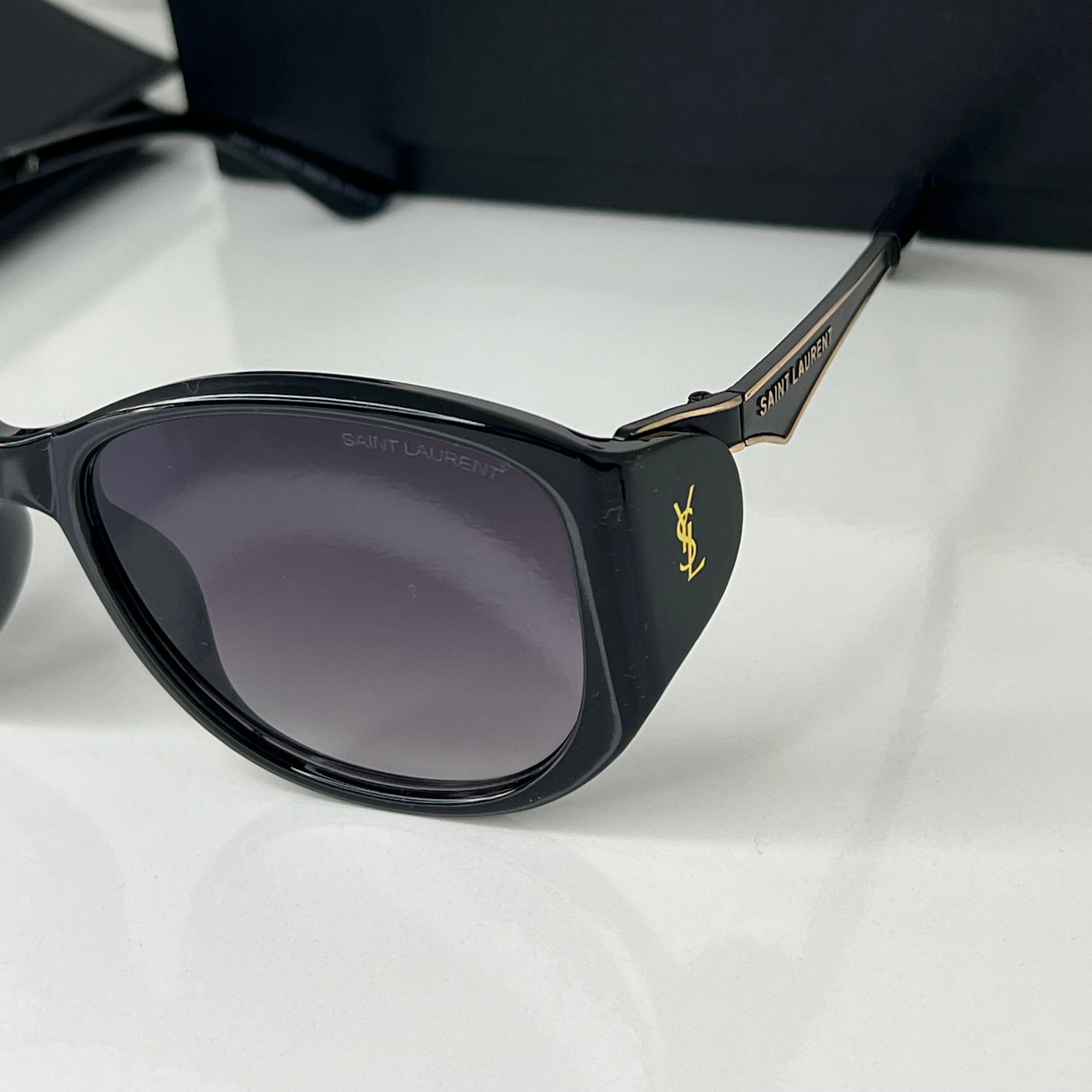 Noir YSL Impérial