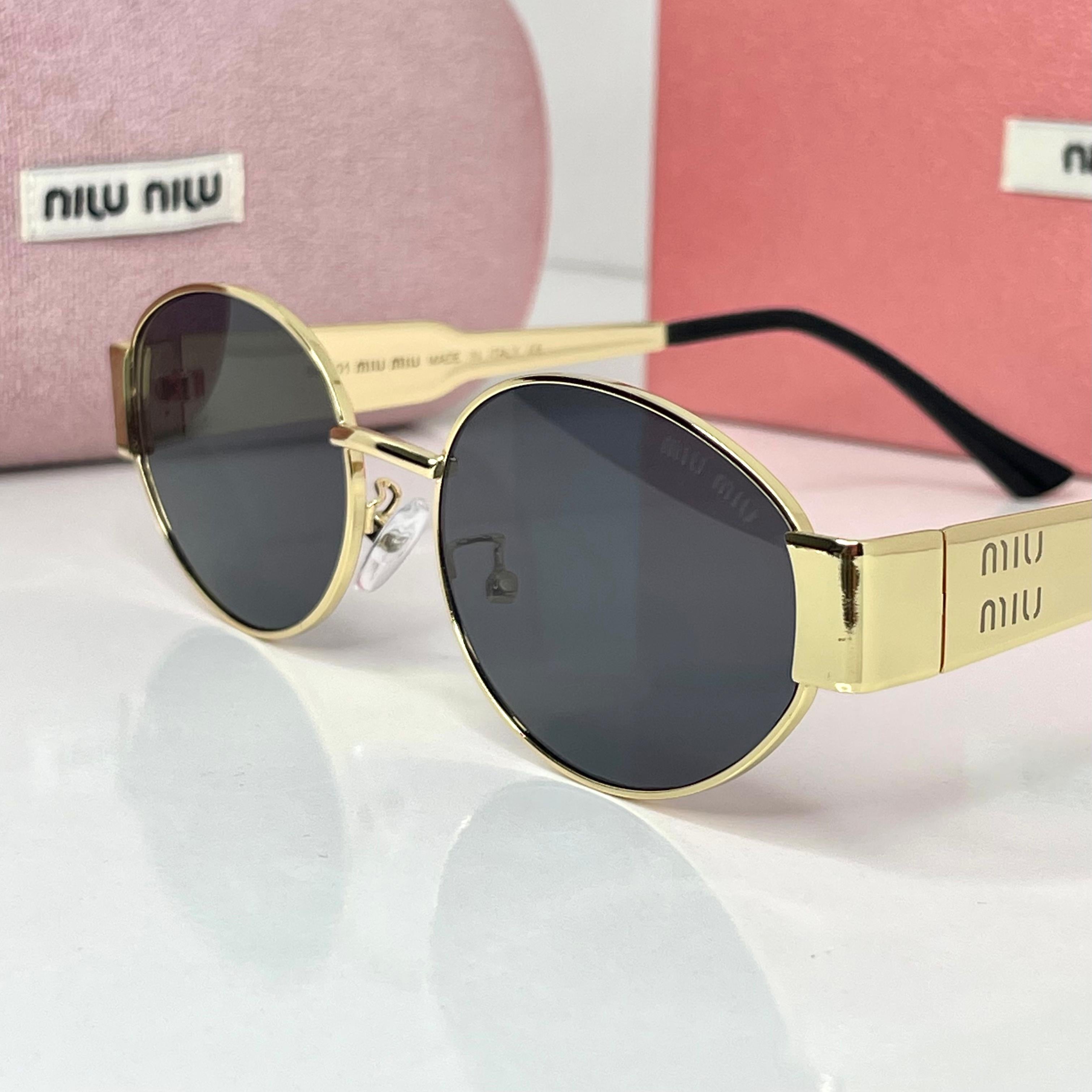 Miu Miu Vision Noire
