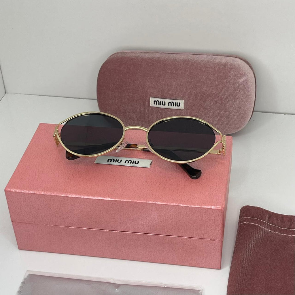 Mui Mui Chic Noir