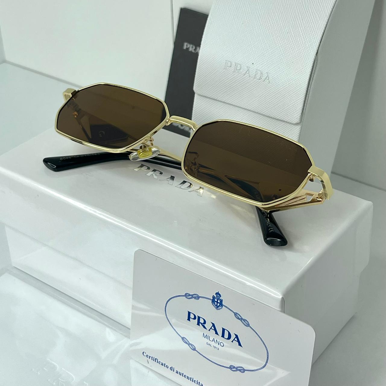 Lunettes Prada Marron