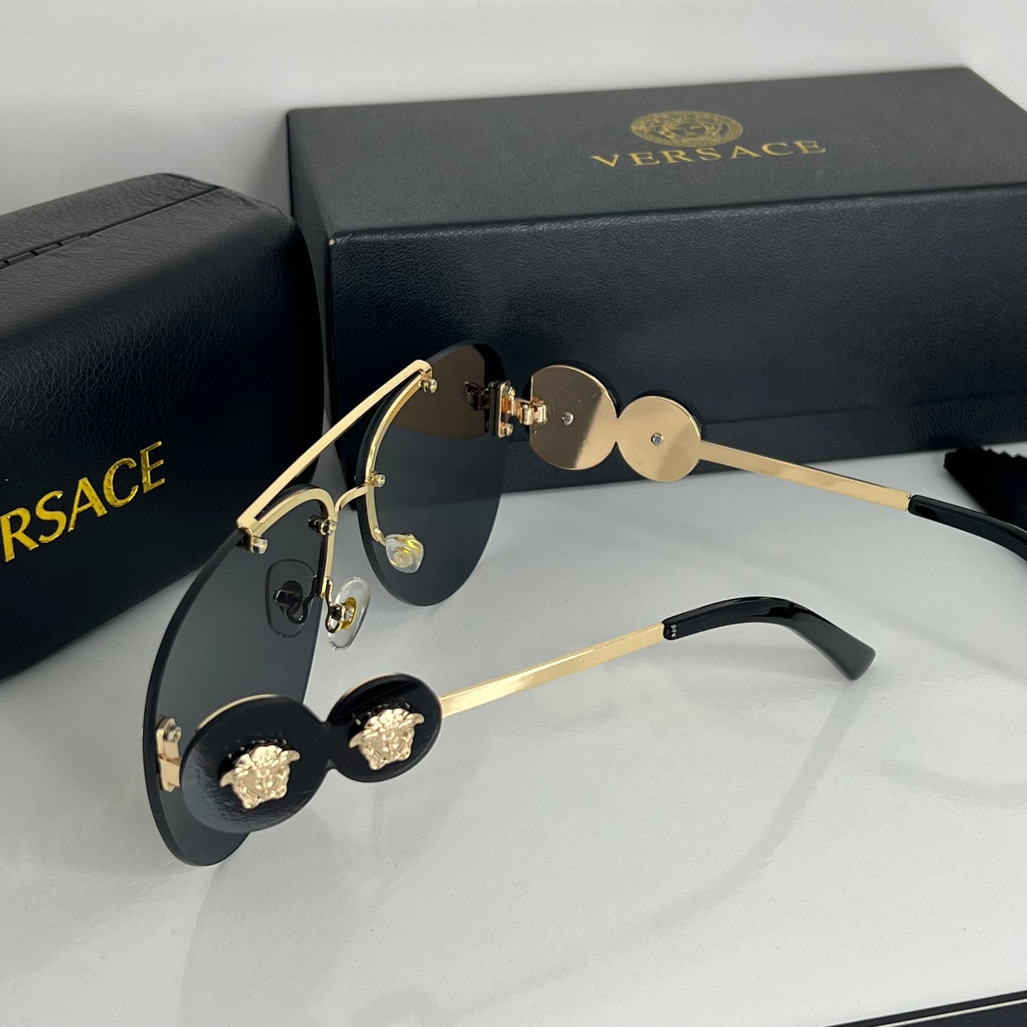 Versace Noir impérial