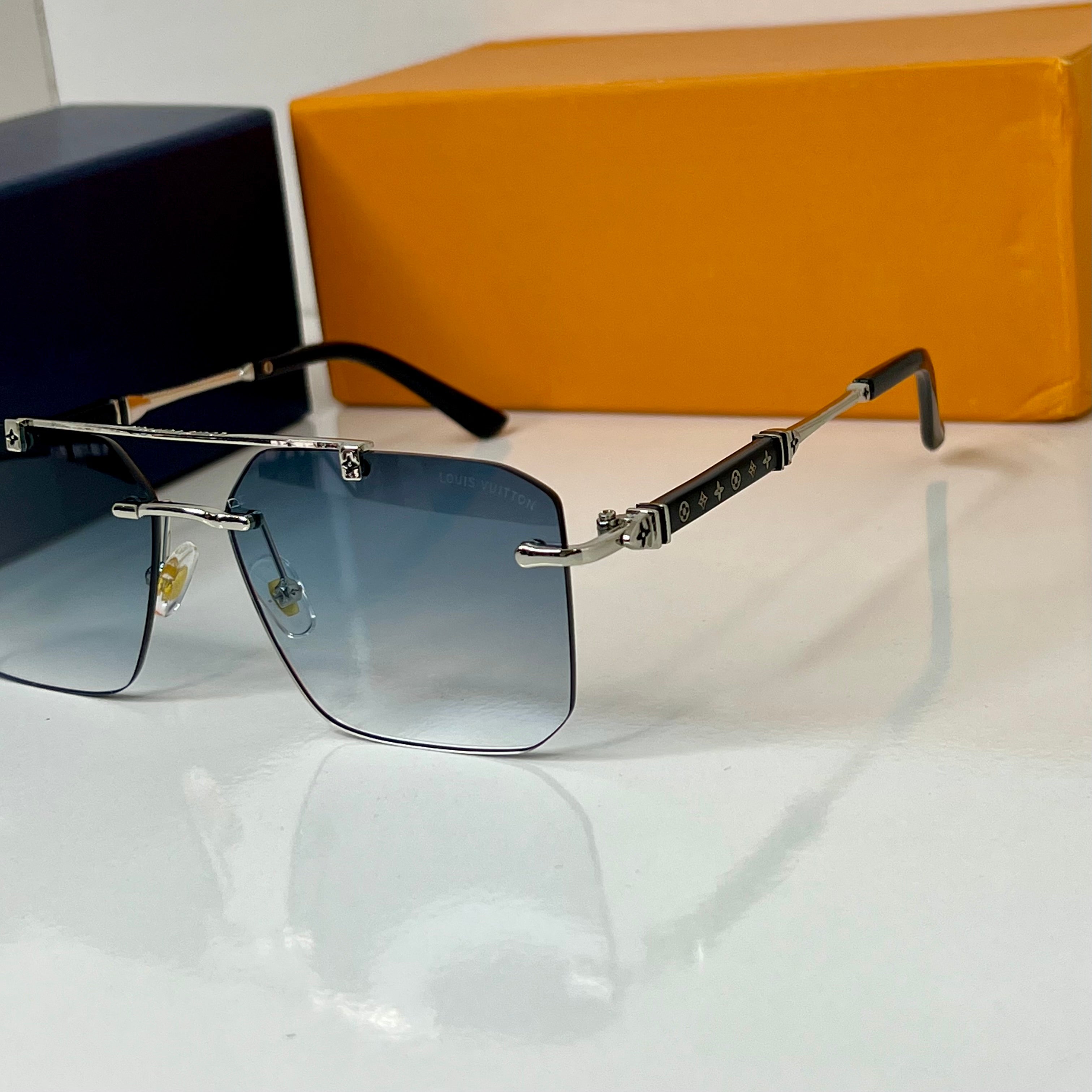LV Bleu Ciel HV-01