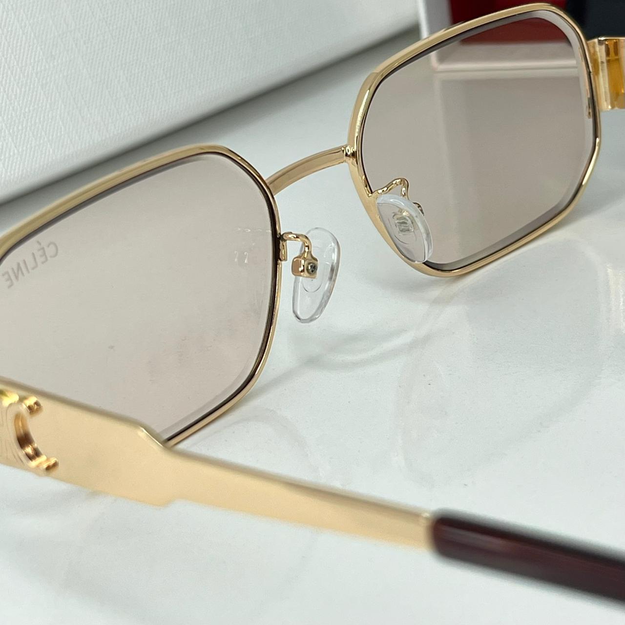 Céline Carré Pink