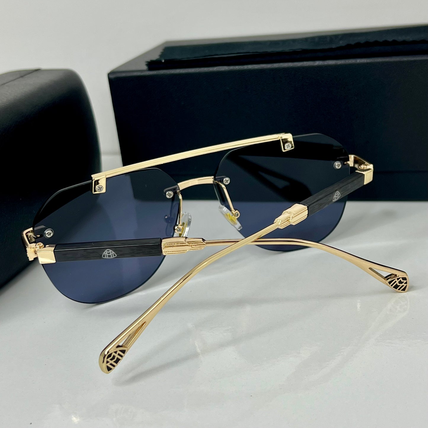 Maybach Bleu Foncé HV-05