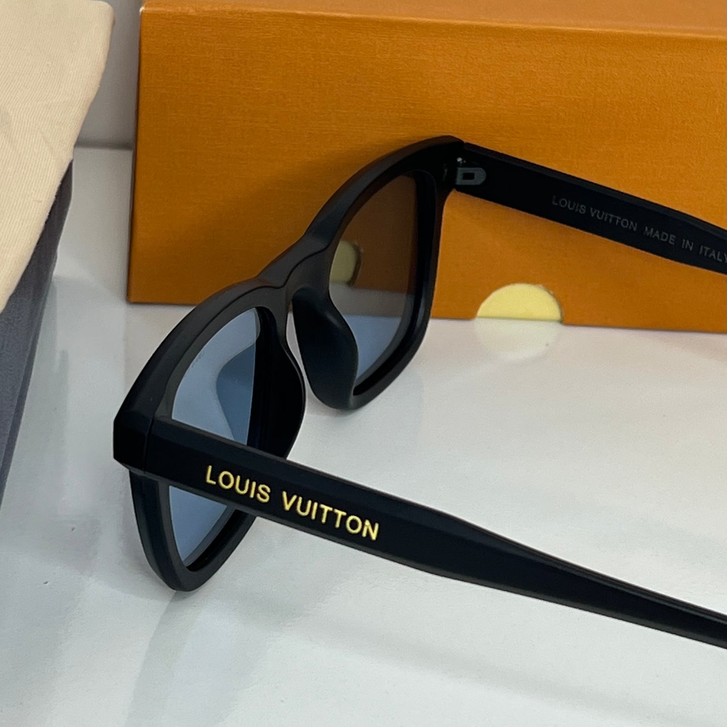 Lunettes LV Black Ocean