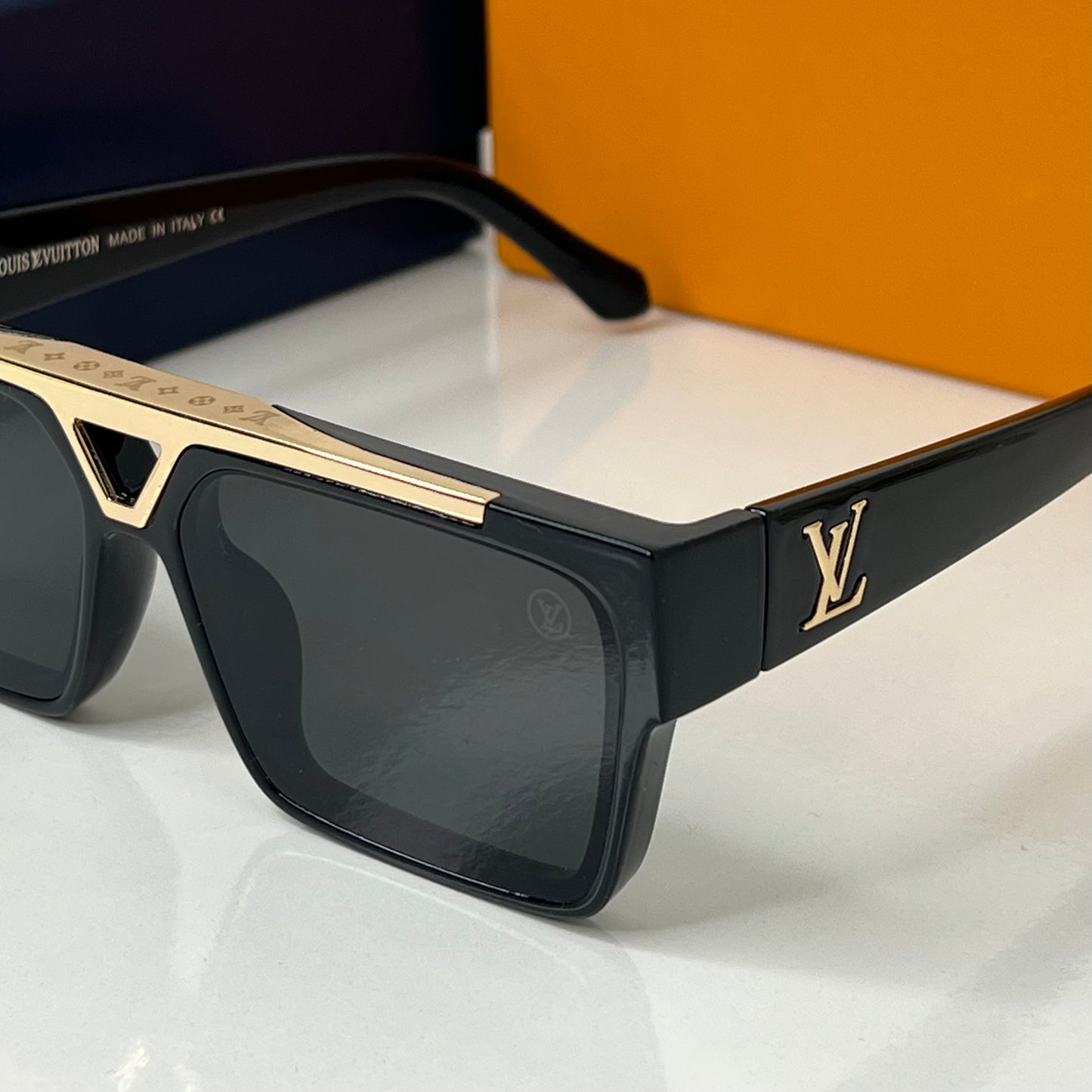 LV Noir Foncé HV-07