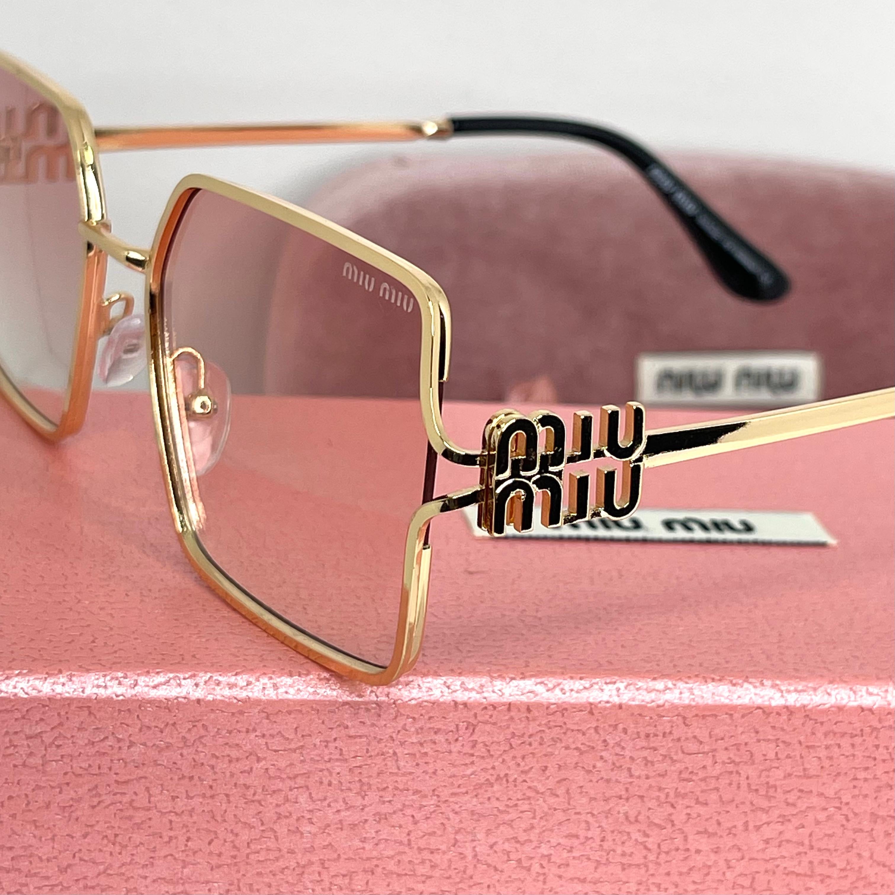 Lunettes Miu Miu Luxe Pink